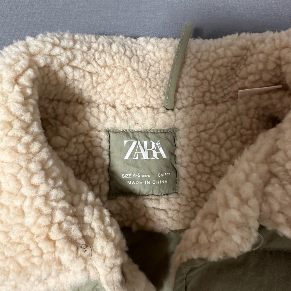 Kids Zara vest - Picture 3 of 3